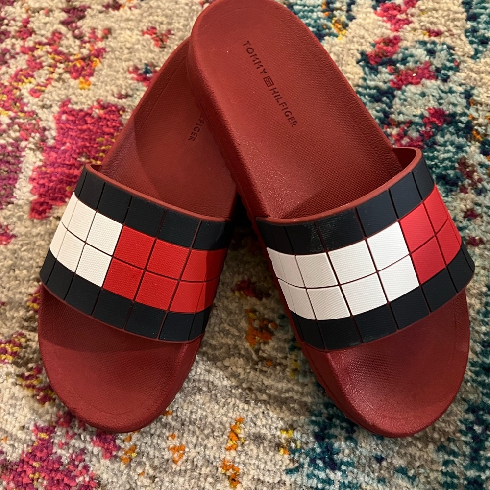 Tommy Hilfiger Red slides